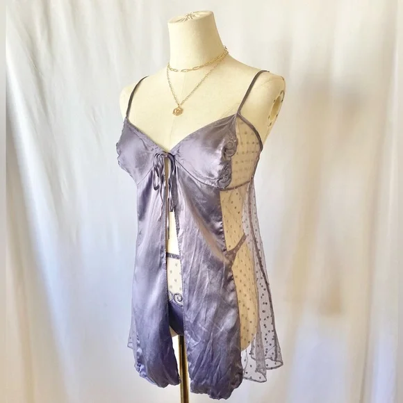 🍒SALE🍒VINTAGE Y2K VICTORIA'S SECRET SILK PEIGNOIR SET